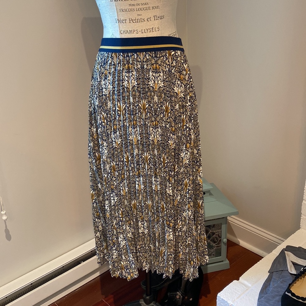 Morris & Co. by H&M skirt